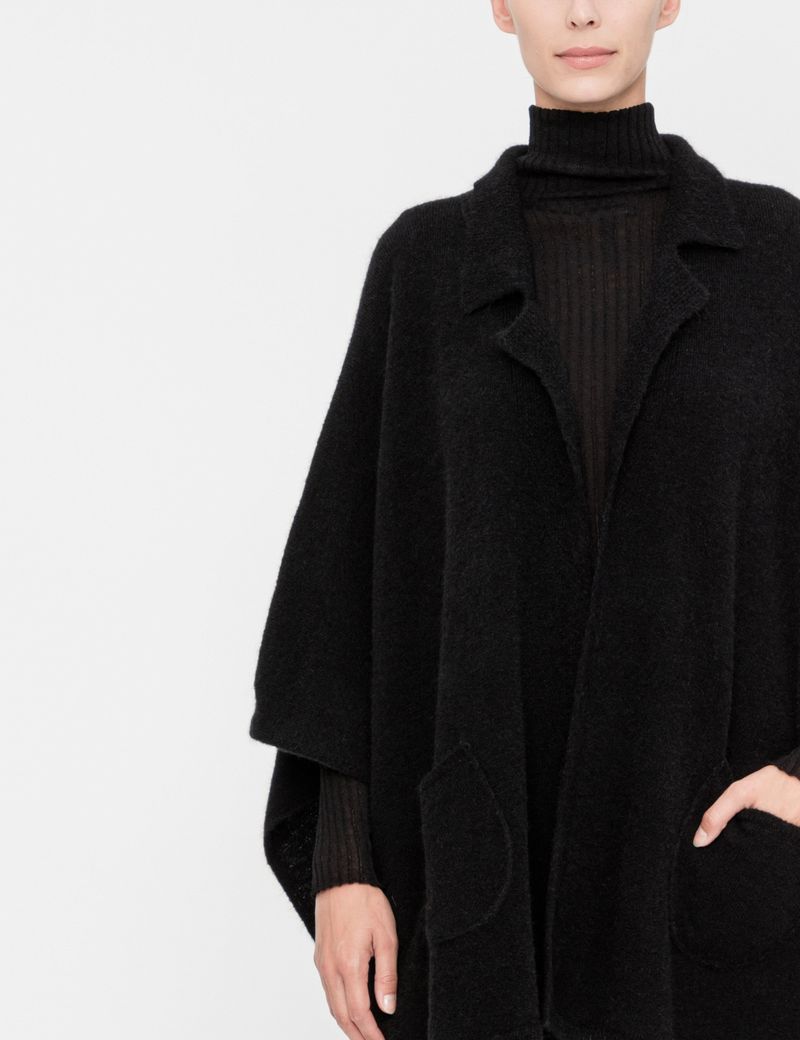 Sarah Pacini Poncho - col tailleur