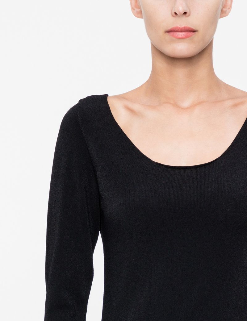 Sarah Pacini Sweater - cutout details