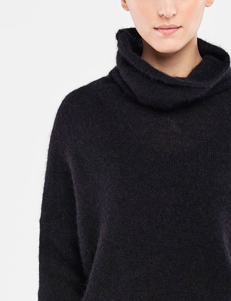 Sarah Pacini PULL EN MOHAIR – COL BENITIER
