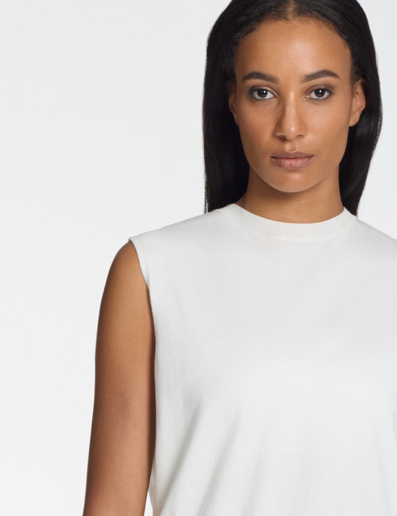 Sarah Pacini Ärmelloser Pullover – Besatz