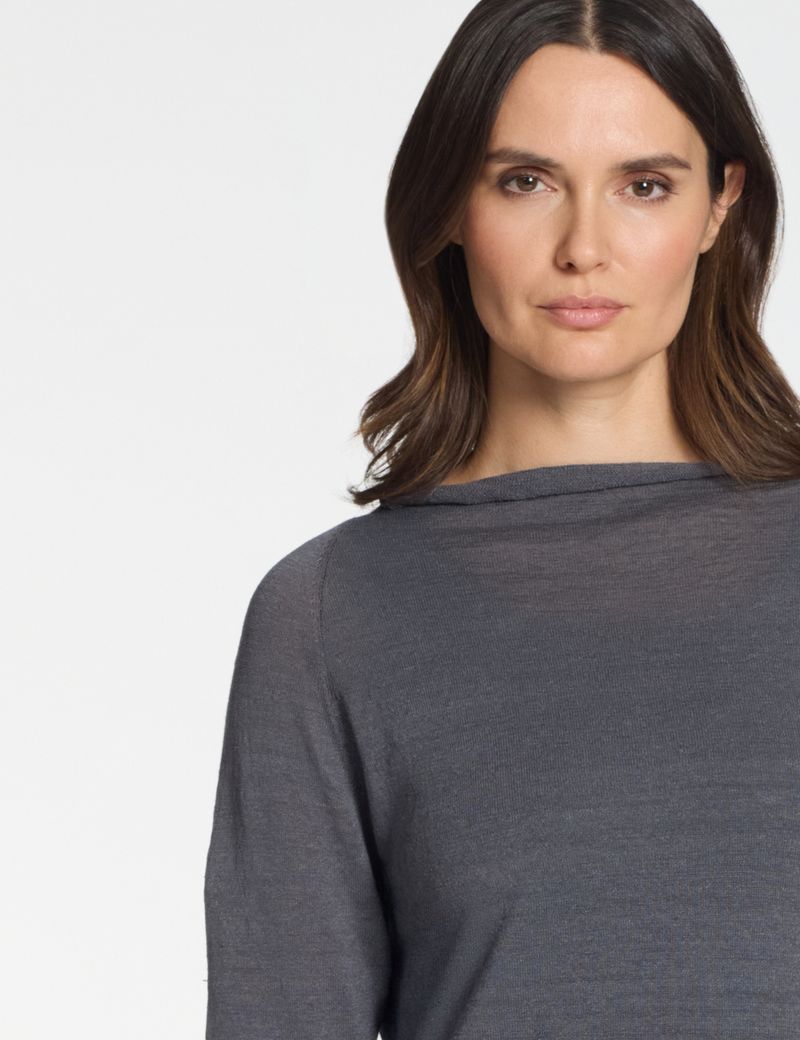 Sarah Pacini Linen sweater – asymmetrical