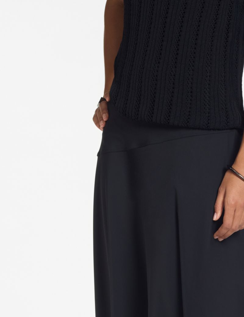 Sarah Pacini Langes Kleid – asymmetrisch