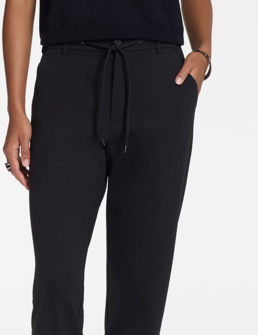 Sarah Pacini Lässige Hose – genderneutral