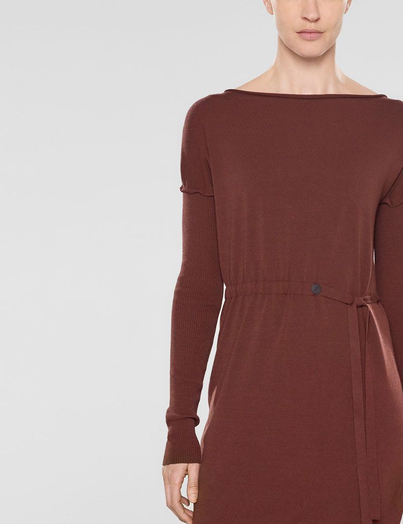 Sarah Pacini Long sweater with soft belt