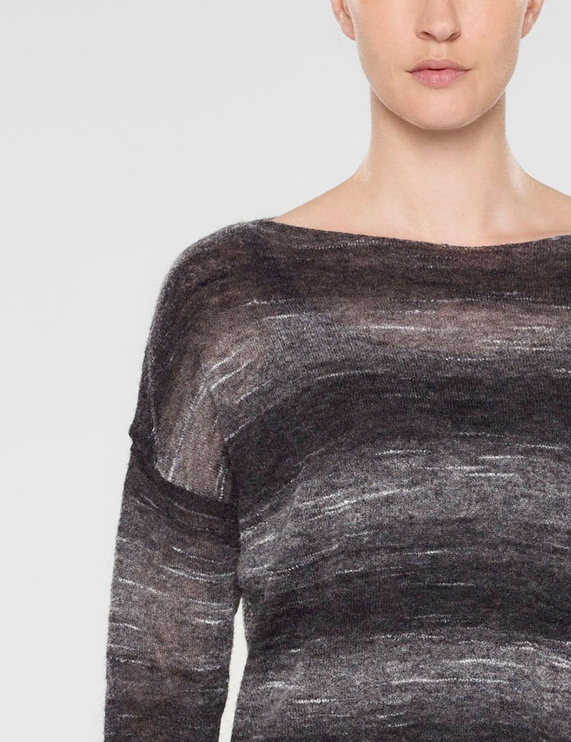Sarah Pacini Short large sweater with long sleeves and scoop neckline