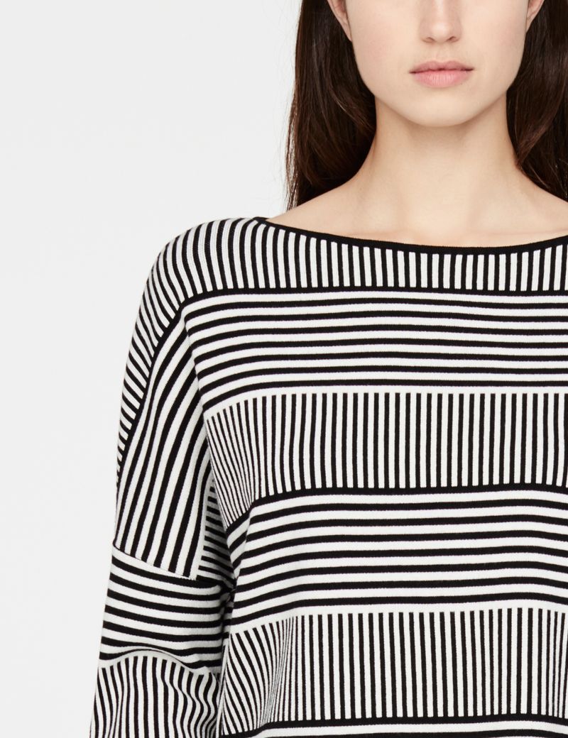 Sarah Pacini Pull court - lignes