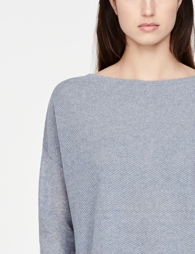 Sarah Pacini Pull court - perforations
