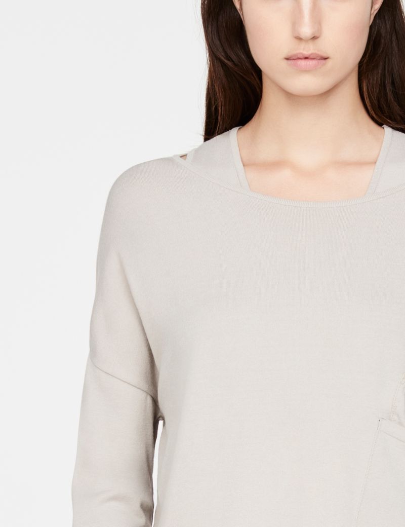 Sarah Pacini Pull court - free time