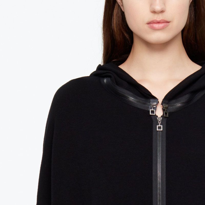 Sarah Pacini URBAN TRUI - MET KAP