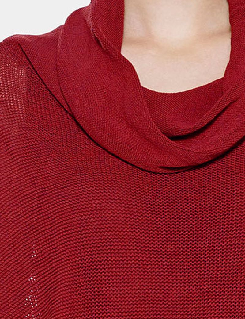 burgundy sleeveless sweater