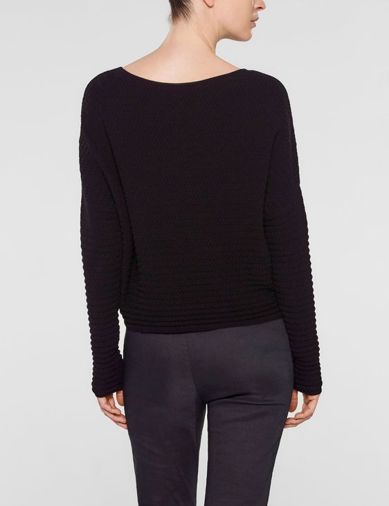 Sarah Pacini Kurzer, locker geschnittener sweater