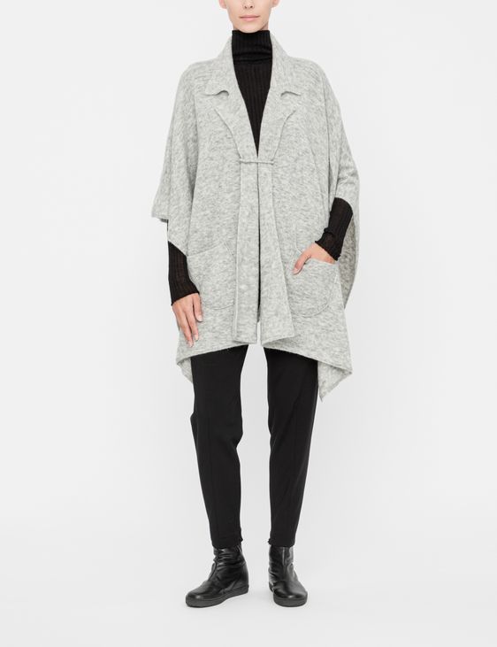 Sarah Pacini Poncho - col tailleur