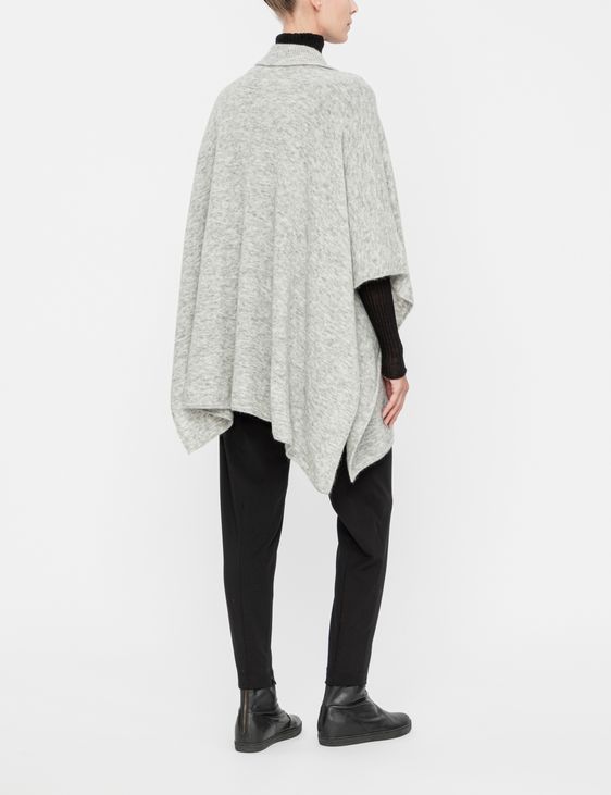 Sarah Pacini Poncho - col tailleur