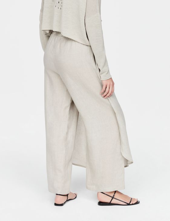 Sarah Pacini Pantajupe en lin