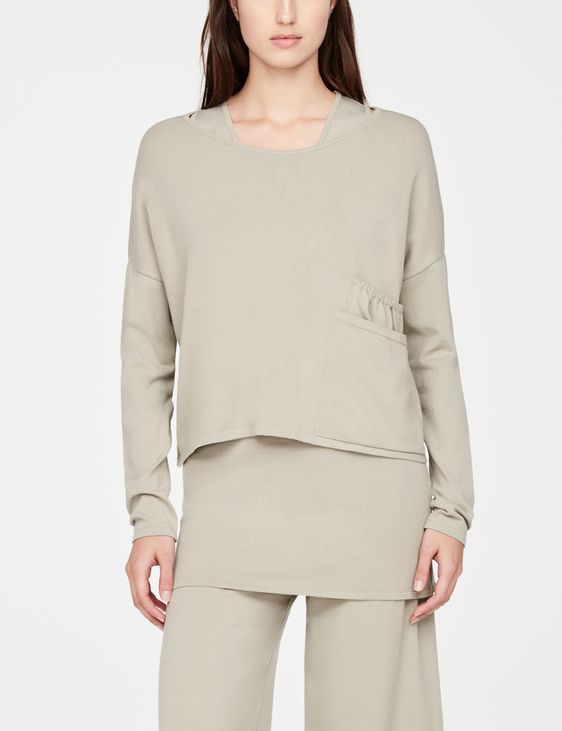 Sarah Pacini Pull court - free time