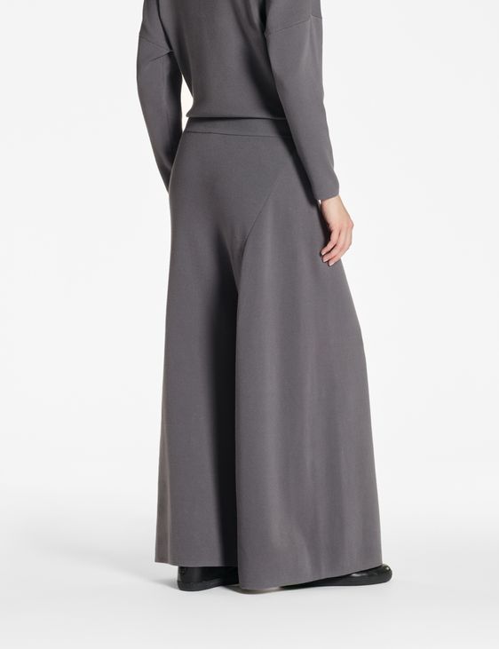 Sarah Pacini Gebreide broek – geknipt en genaaid