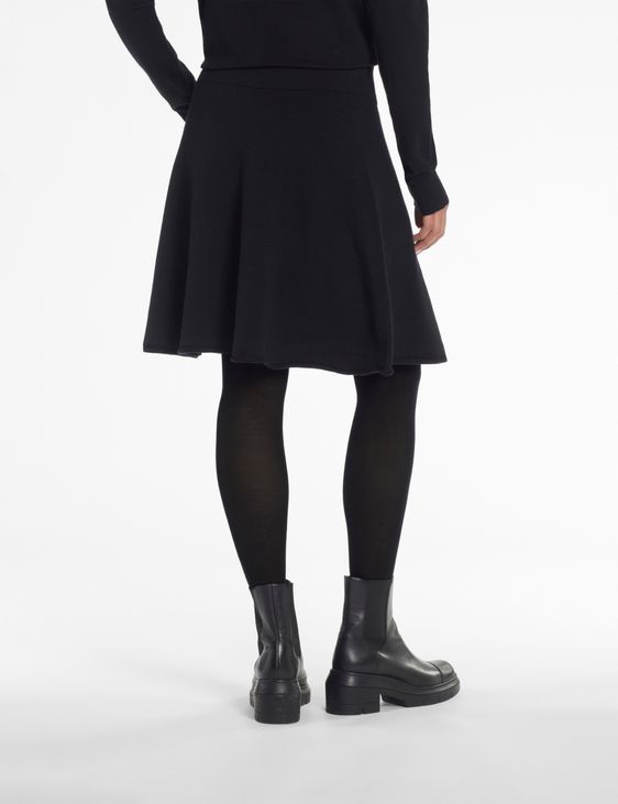 Sarah Pacini Merino knit skirt – seamless