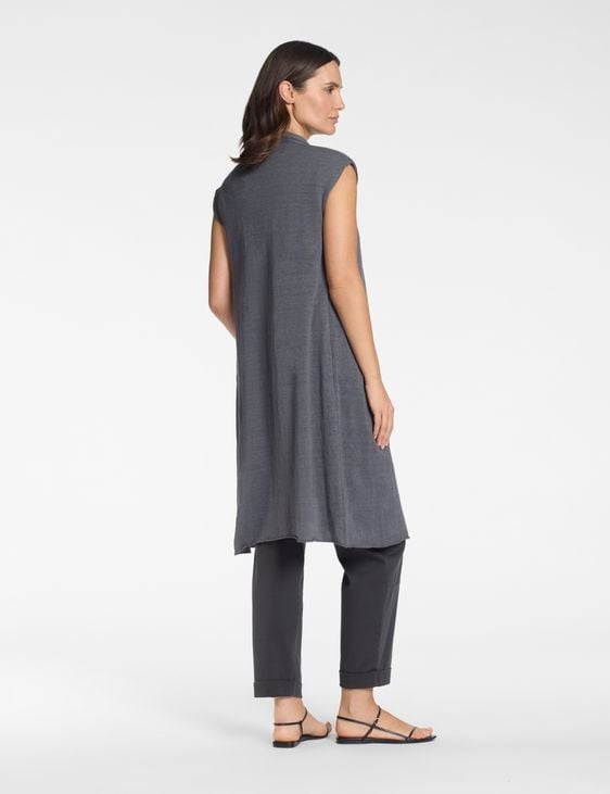 Sarah Pacini Long sleeveless cardigan – linen