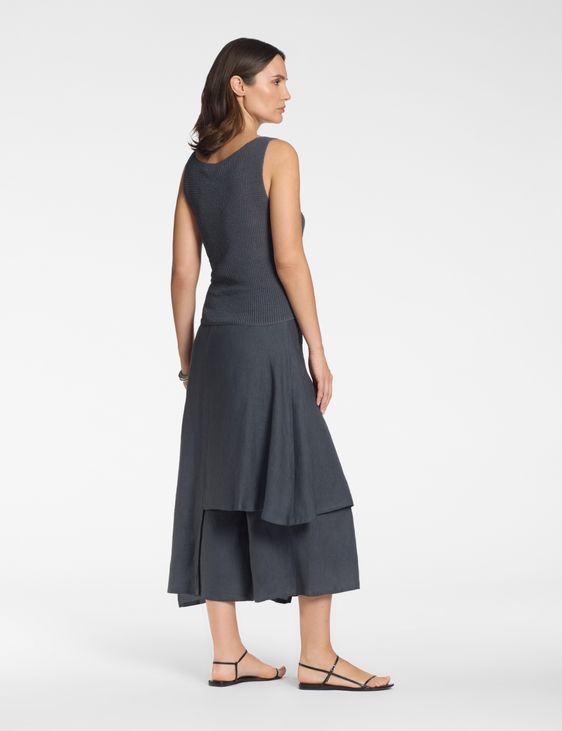 Sarah Pacini Linen pants – layered look