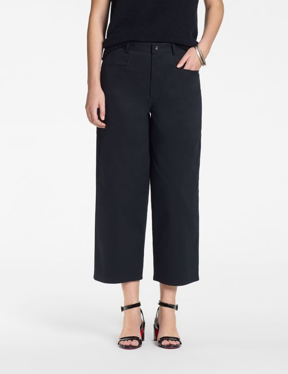 Sarah Pacini Broek – stikdetails
