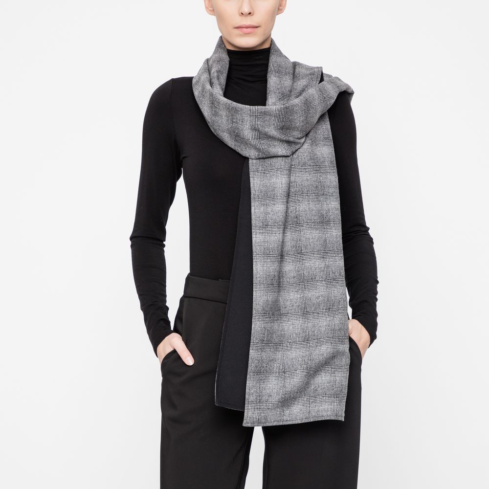 Sarah Pacini Prince of Wales scarf