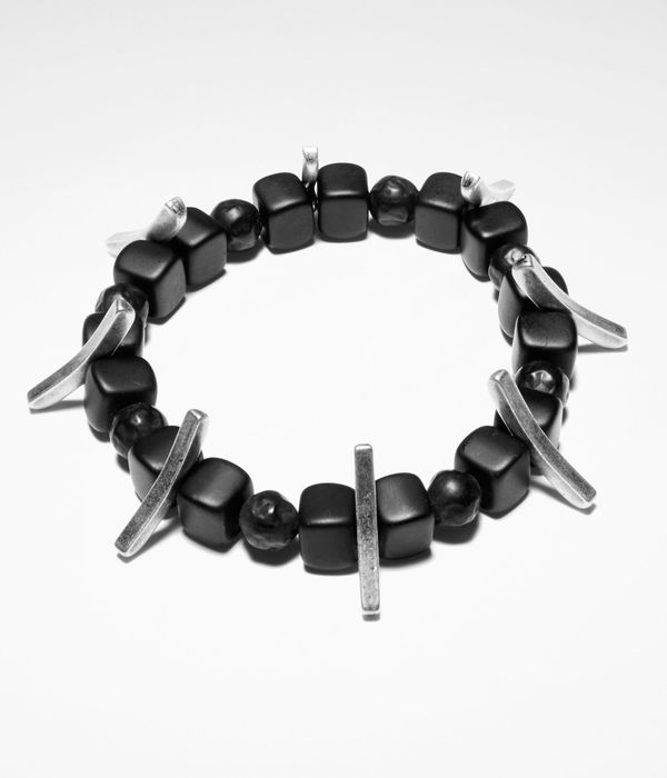 geïrriteerd raken Psychologisch Mm Silver bracelet, black beads & silver details by Sarah Pacini