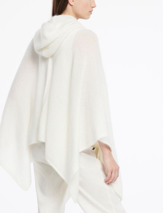 januari koffer Makkelijk te begrijpen Gebroken witte poncho van mohair-merino - asymmetrisch - Sarah Pacini
