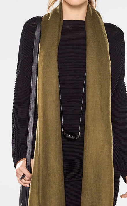 Sarah Pacini Kleine schoudertas Look