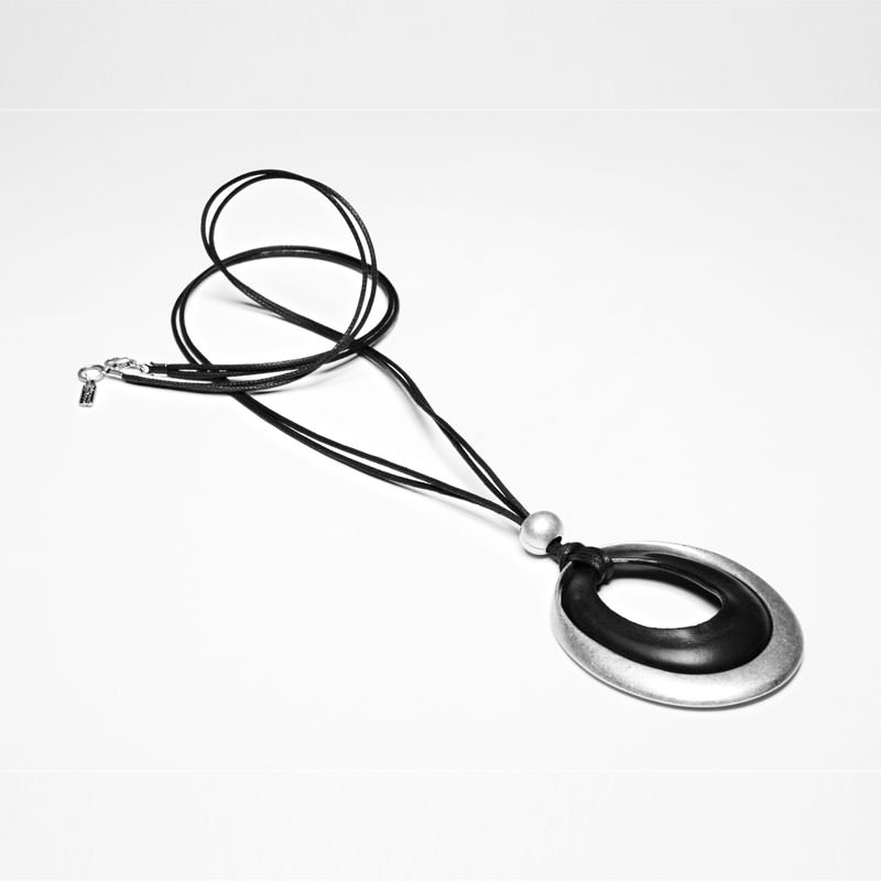 Sarah Pacini COLLIER - PENDENTIF CUIR & MÉTAL De face