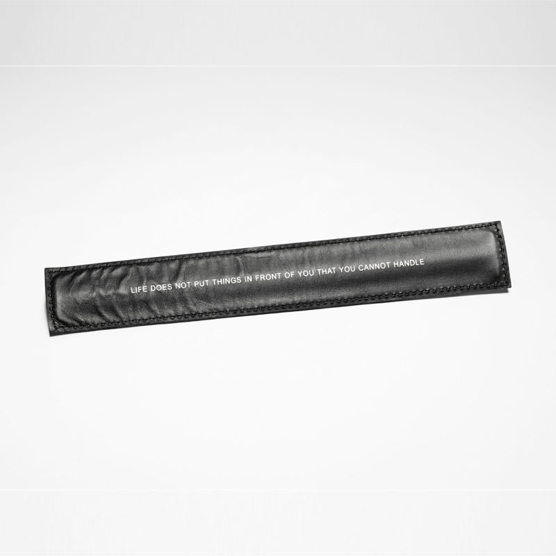 Sarah Pacini LEDEREN ARMBAND Achterzijde