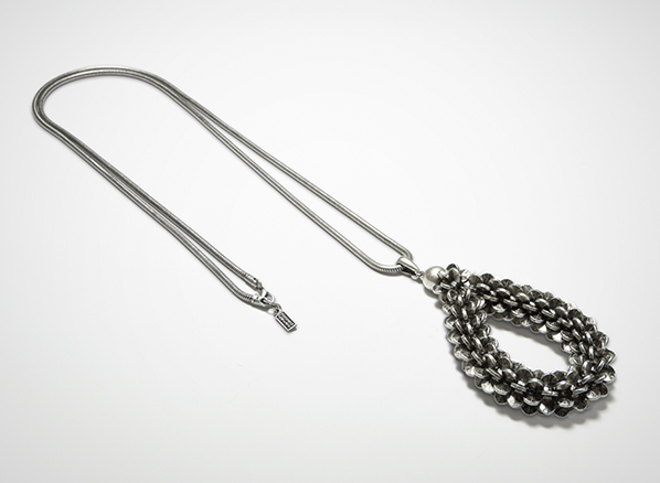 Sarah Pacini Honeycomb pendant necklace - front