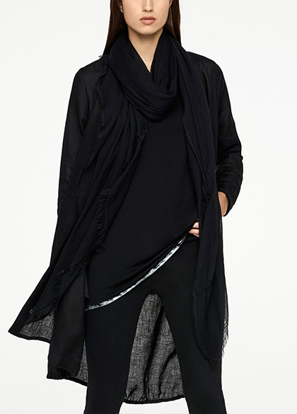 Sarah Pacini Seidenschal - front