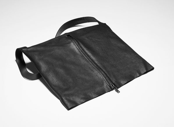 Sarah Pacini Schoudertas - front