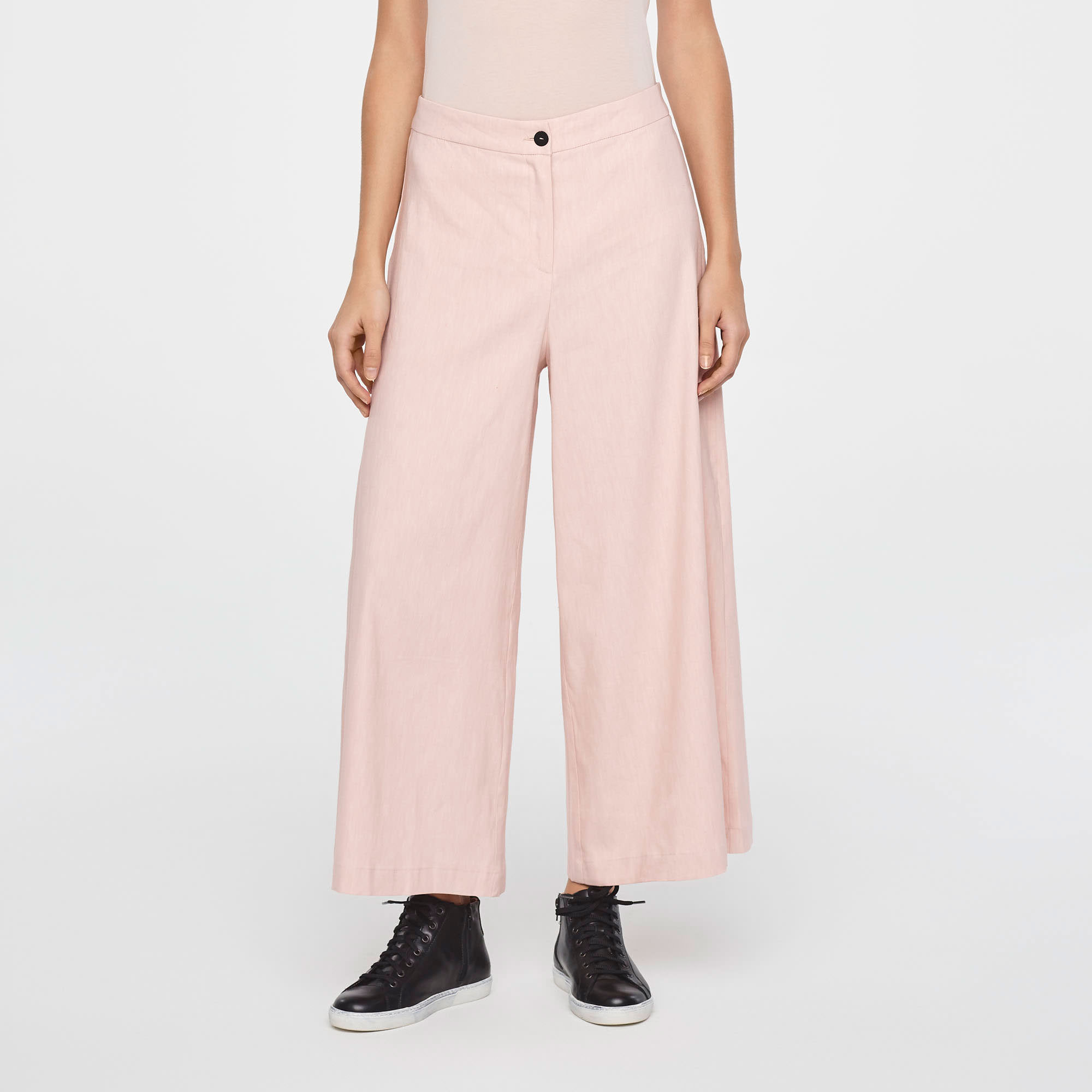 Pink linen linen gaucho pants by Sarah 