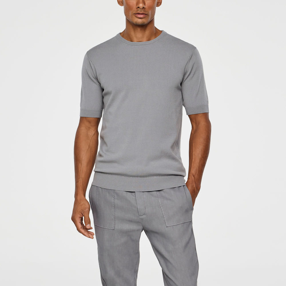 Sarah Pacini LEICHTER PULLOVER – KURZARM Vorne