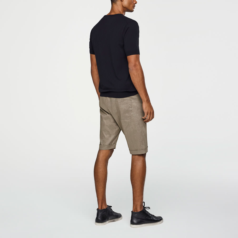 Sarah Pacini BERMUDASHORTS Rück