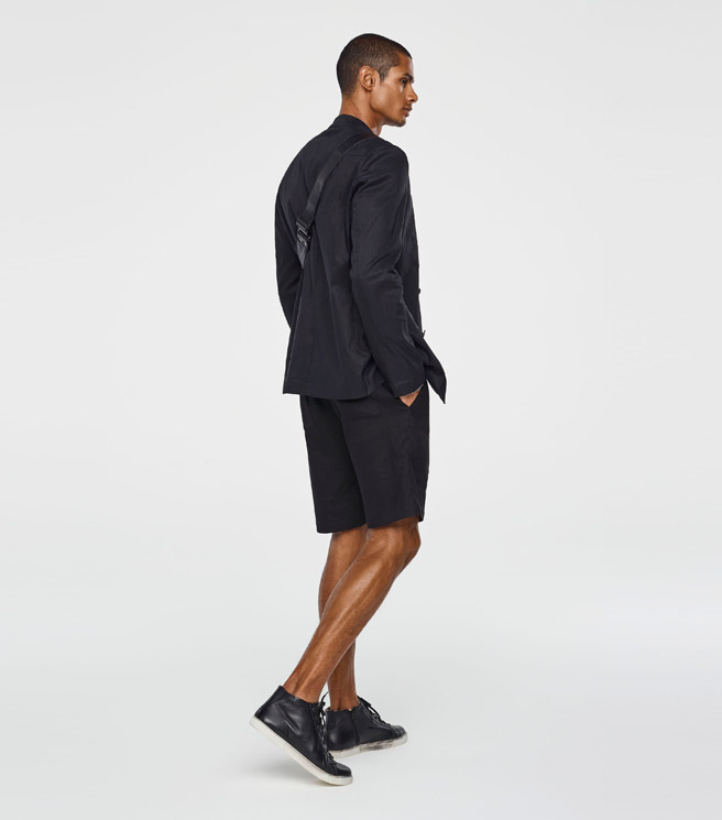 P19_LOOK004