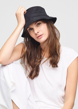 Sarah Pacini STRETCH - LINEN BUCKET HAT Front
