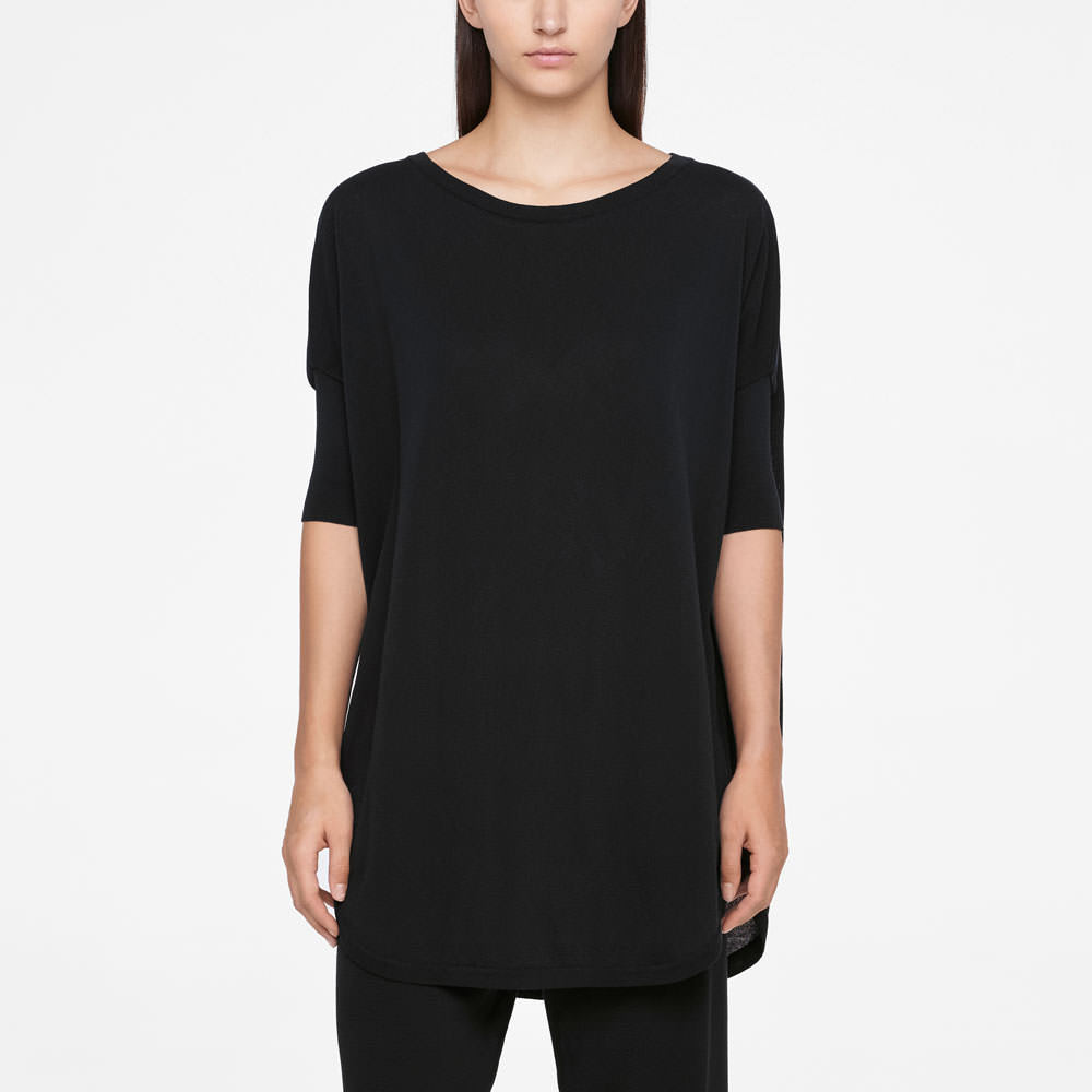 Sarah Pacini PULL STYLE URBAIN De face