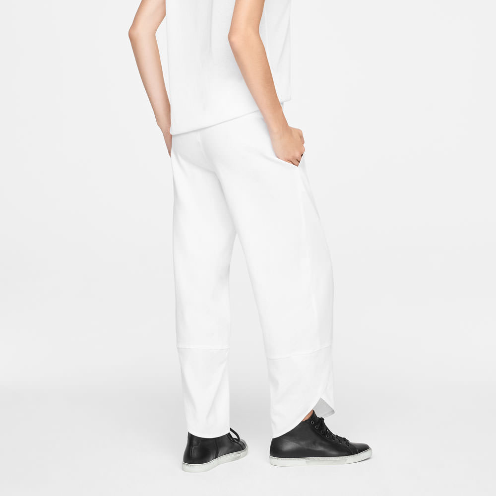 Sarah Pacini LINEN PANTS - SLANTED HEMS Back view