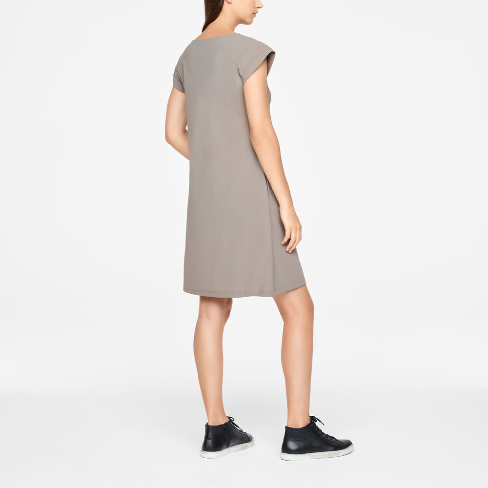 Sarah Pacini SOMMERKLEID - FLÜGELÄRMEL Rück