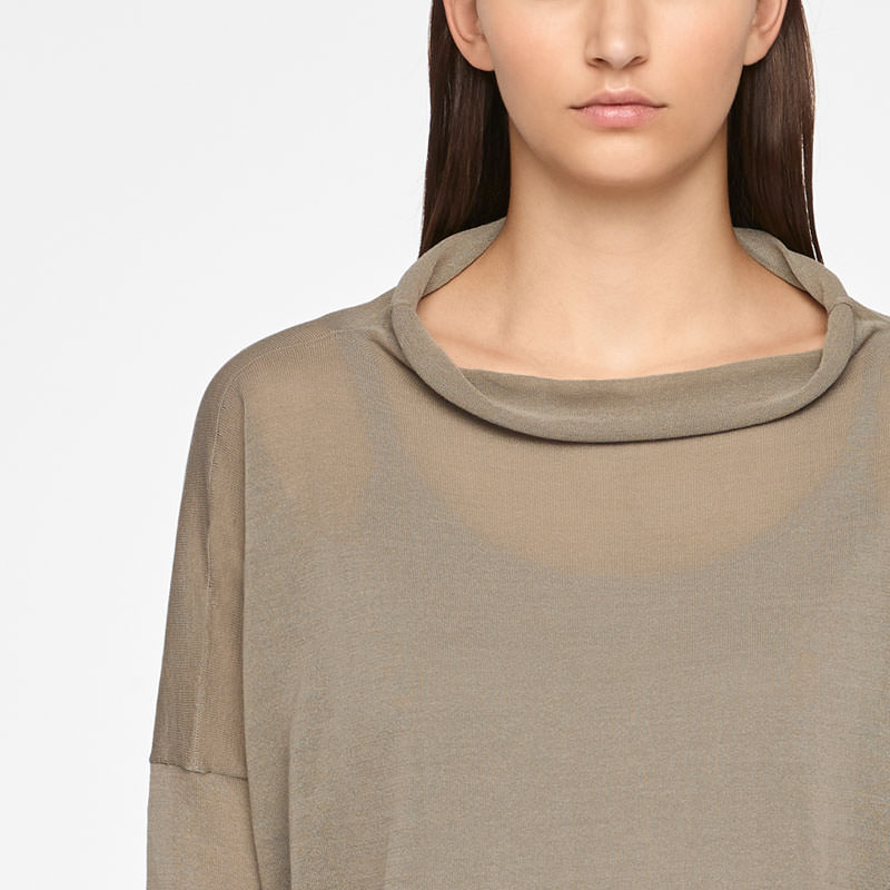 Sarah Pacini PULL COURT - POCHE PLISSÉE De face