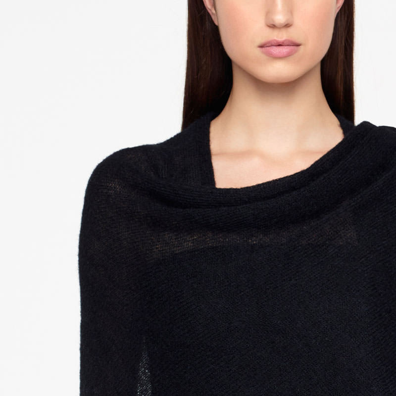 Sarah Pacini MOHAIR PONCHO Voorzijde