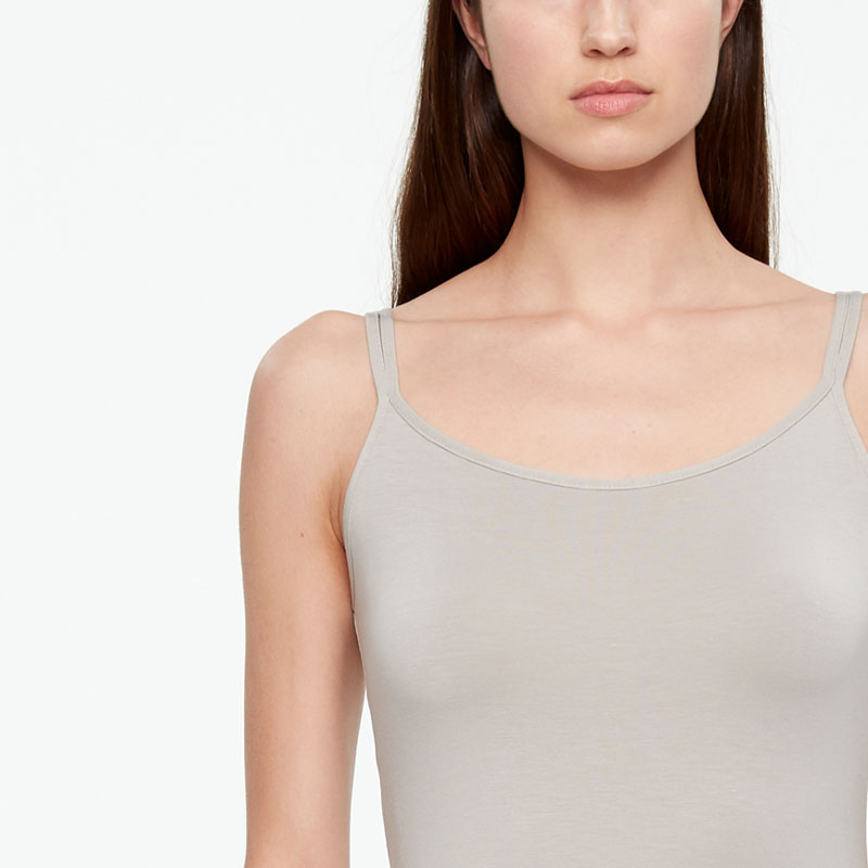 Sarah Pacini T-SHIRT - NEELAH Voorzijde