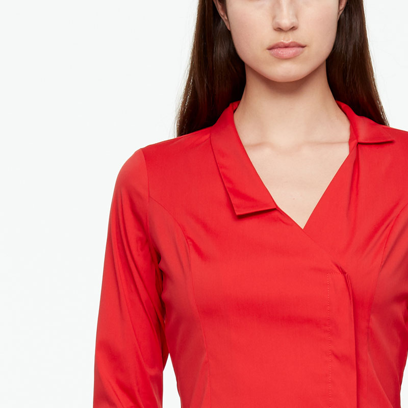 Sarah Pacini STRETCH-KATOENEN HEMD Voorzijde