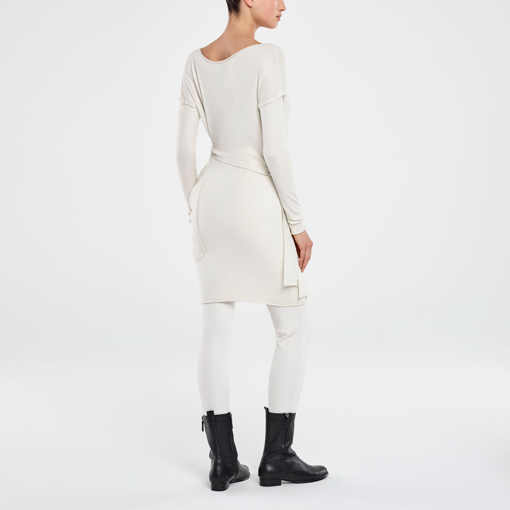 Sarah Pacini ROBE AUX GENOUX-CEINTURE Derrière