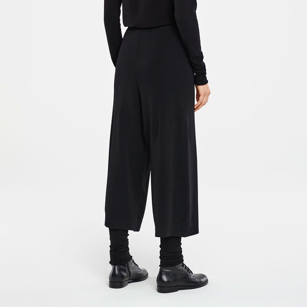 Sarah Pacini GAUCHO PANTS Back view