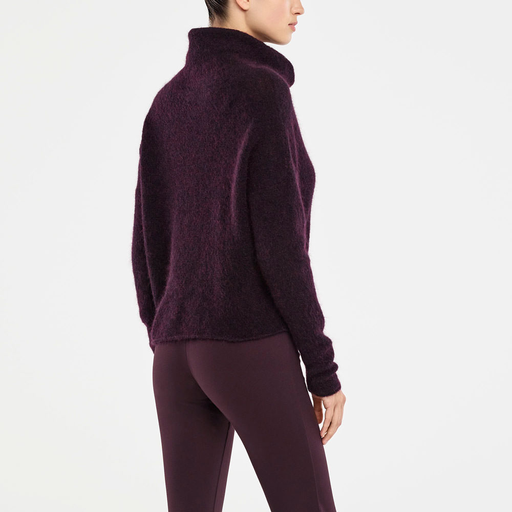 Sarah Pacini PULL EN MOHAIR – COL BENITIER Derrière