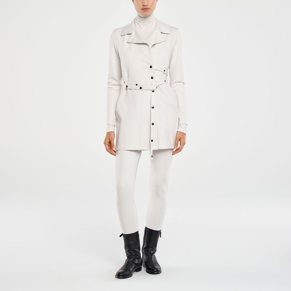 Sarah Pacini JERSEYJACKE – GÜRTEL MIT DRUCKKNÖPFEN Vorne
