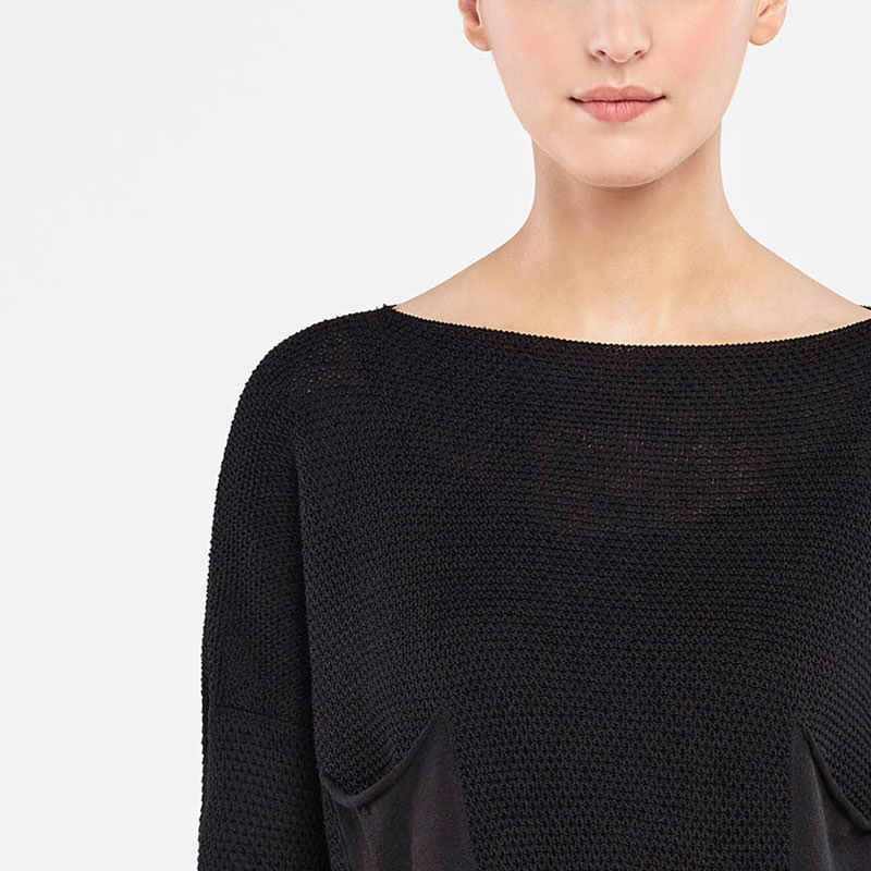 Sarah Pacini KURZER SWEATER – WABENMUSTER Vorne